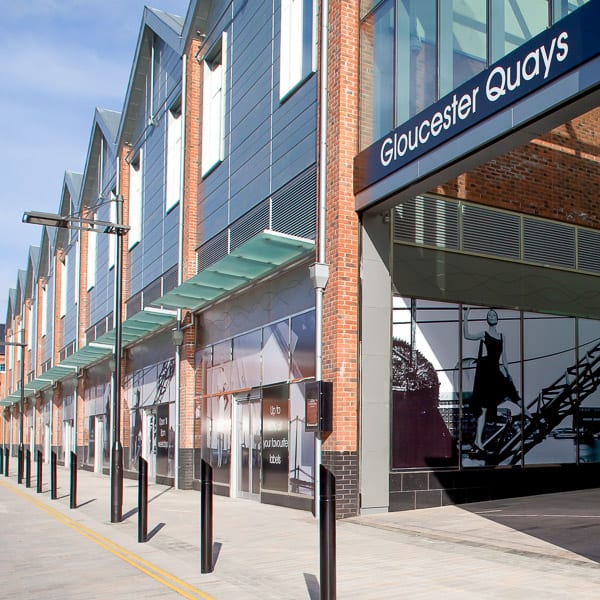 Exterior Signs For Retail Centres
